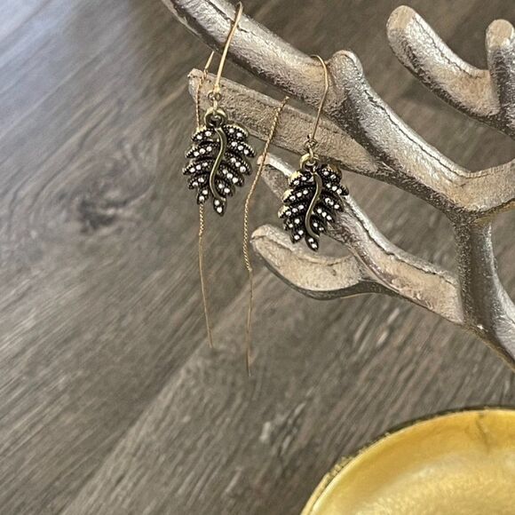 Fern Leaf Threader Earrings - Picture 1 of 4